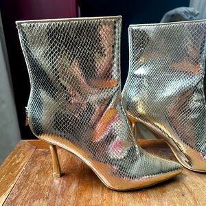 Size 10 Gold NY&C ankle boots.